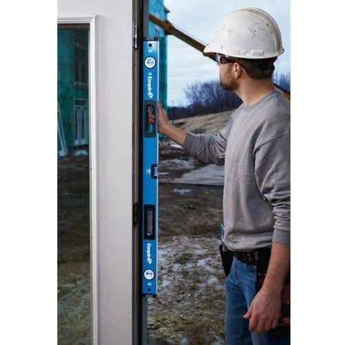 Empire em75 48" Magnetic Box Level True Blue EM75.48 3 Empire em75 48" Magnetic Box Level True Blue EM75.48 - Image 3